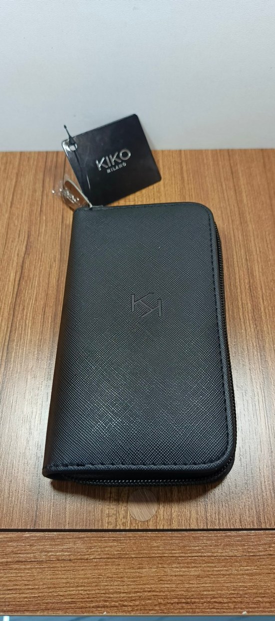 KIKO Siyah Makyaj Fırça Seti (Çantalı) - Görsel 2