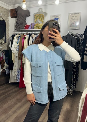 Mavi Düğmeli Kolsuz Kadın Süveter - Görsel 2