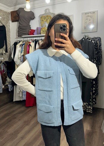 Mavi Düğmeli Kolsuz Kadın Süveter - Görsel 4