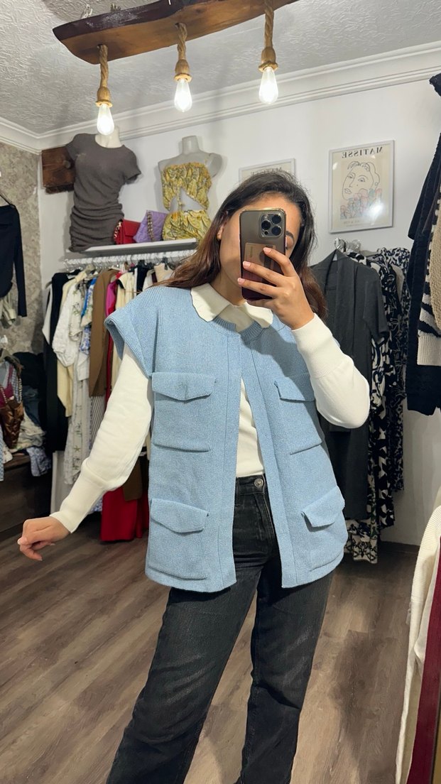 Mavi Düğmeli Kolsuz Kadın Süveter - Görsel 3