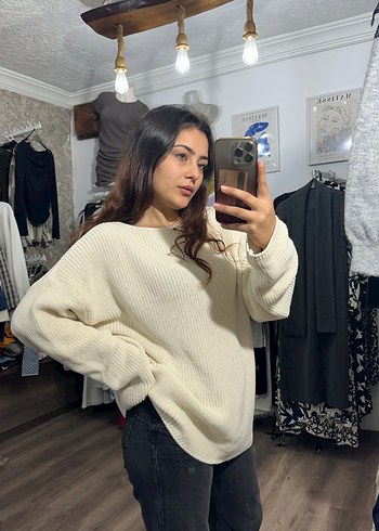 Beyaz Oversize Triko Kadın Kazak - Görsel 3