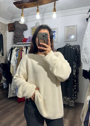 Beyaz Oversize Triko Kadın Kazak - Görsel 5