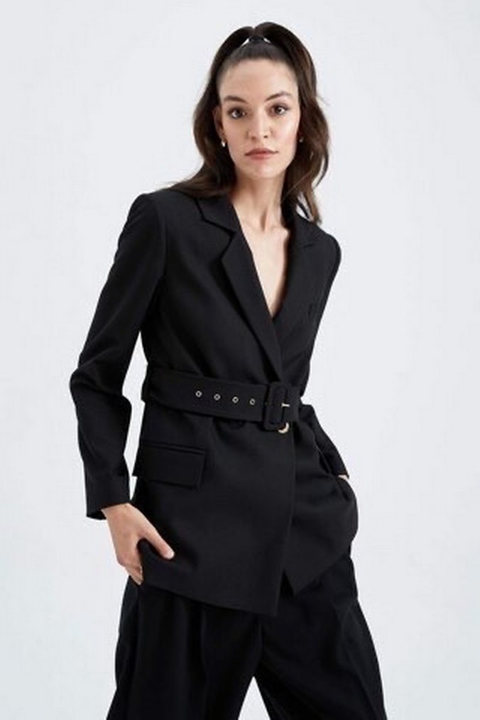 Uzun Siyah Gotik Kadın Trençkot - Görsel 5