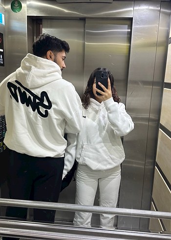 Beyaz Kapüşonlu Rahat Kesim Kadın Eşofman Üstü - Görsel 3