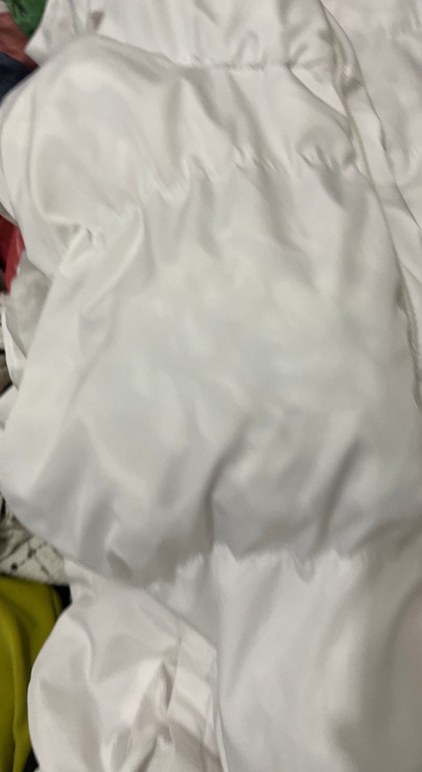 Beyaz Kapüşonlu Kadın Şişme Yelek - Görsel 2