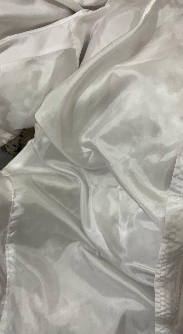 Beyaz Kapüşonlu Kadın Şişme Yelek - Görsel 4