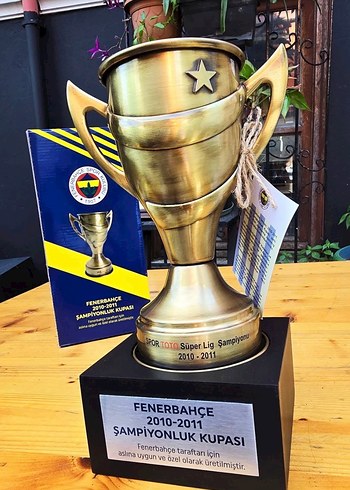 Fenerbahçe 2010-2011 Şampiyonluk Kupası - Görsel 2