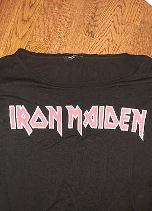 Bershka Iron Maiden tshirt