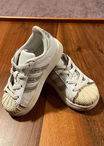 Beyaz Bağcıklı Kız Çocuk Adidas spor ayakkabı - Görsel 2