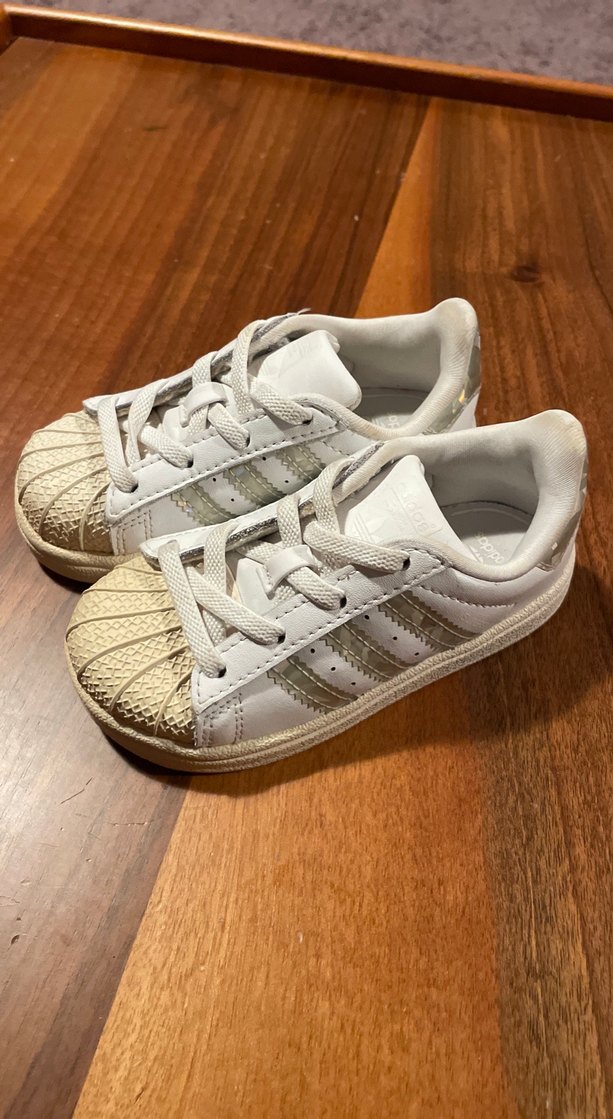 Beyaz Bağcıklı Kız Çocuk Adidas spor ayakkabı - Görsel 5