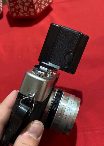 Yashica Siyah Filmli Kamera ve Flaş - Görsel 8