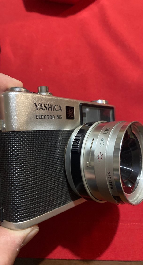 Yashica Siyah Filmli Kamera ve Flaş - Görsel 4