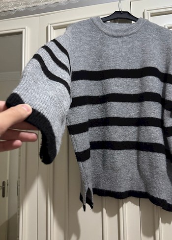 Gri Siyah Çizgili Örgü Kadın Kazak - Görsel 2