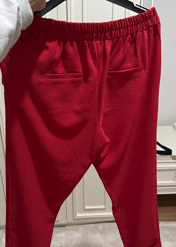 Kadın Kırmızı Rahat Kesim Midi Kumaş Pantolon - Görsel 3