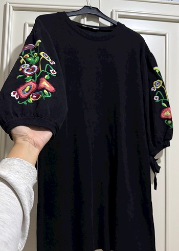 Nakışlı Siyah Uzun Kollu kadife elbise - Görsel 2