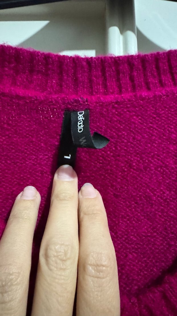 Fuşya V Yaka Örgü Kadın Kazak - Görsel 3