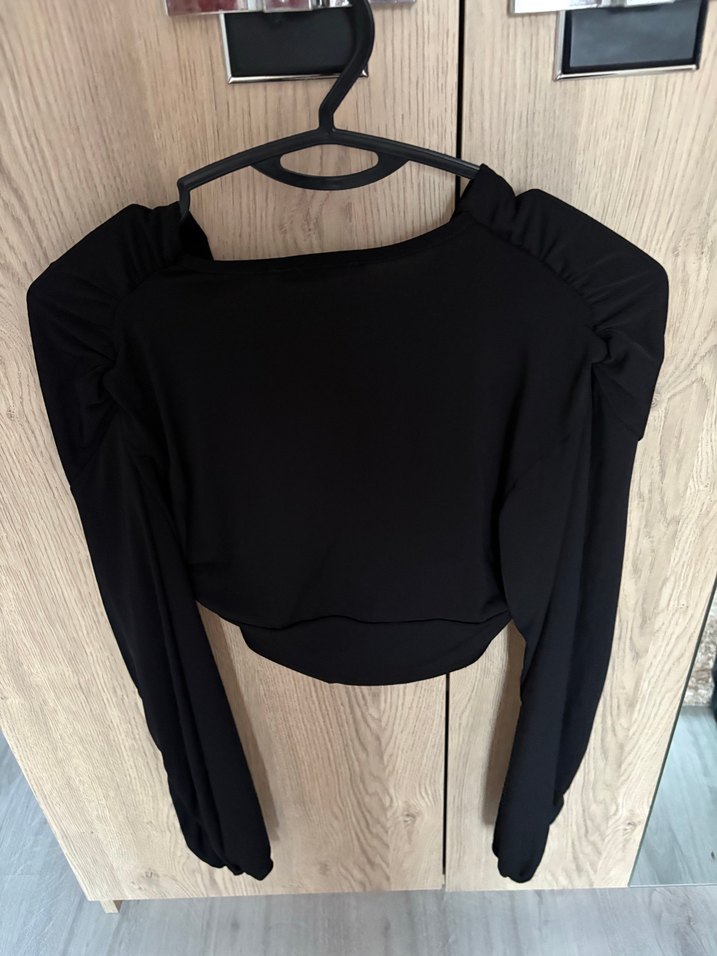 Siyah Drapeli V Yakalı Mini Bluz - Görsel 2