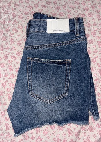 Kadın Lacivert Dantel Detaylı Mini Denim Şort - Görsel 3