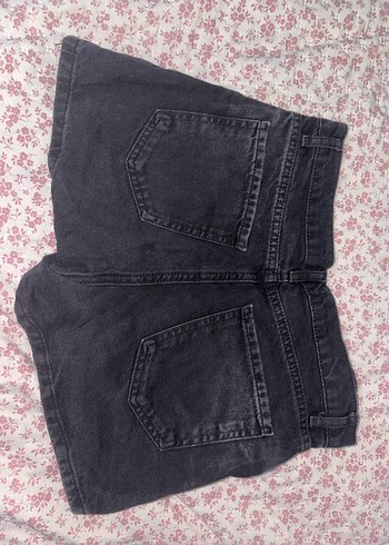 Siyah Düğmeli Midi Kot Şort - Görsel 4