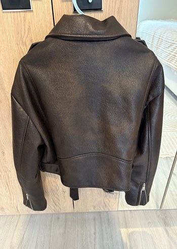 Zara Siyah Kemerli Kısa Deri Biker Ceket - Görsel 2