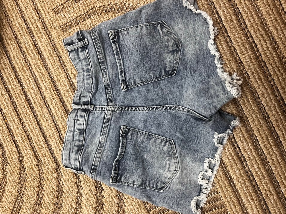 Düğmeli Gri Kadın Mini Denim Şort - Görsel 2