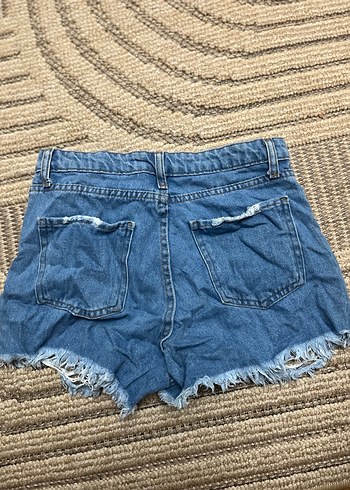 Kadın Açık Mavi Yırtık Mini Kot Şort - Görsel 2