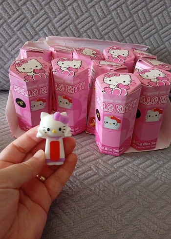 Pastel Pembe Hello Kitty Figür
