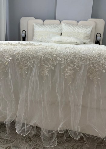 İşlemeli Yatak Örtüsü Takımı - Görsel 4