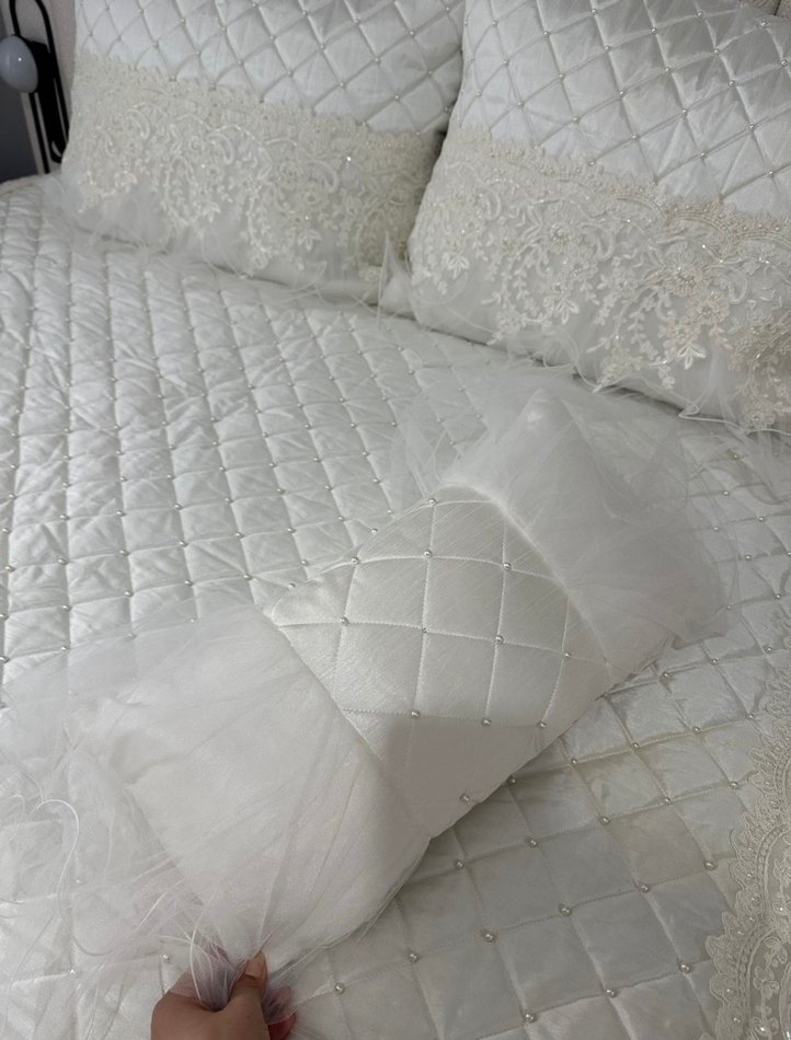 İşlemeli Yatak Örtüsü Takımı - Görsel 5