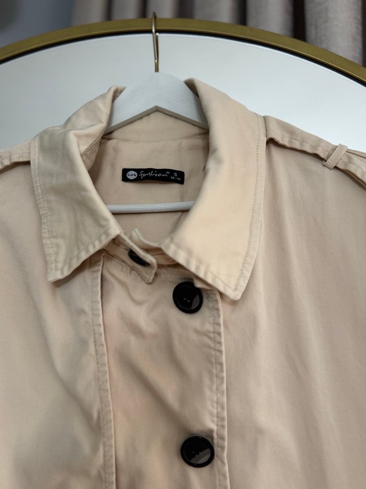 Bej Düğmeli Kadın Trençkot - Görsel 3