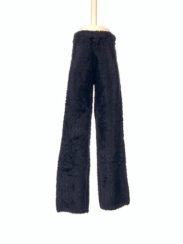 Zara Düz Kesim %70 İndirimli.