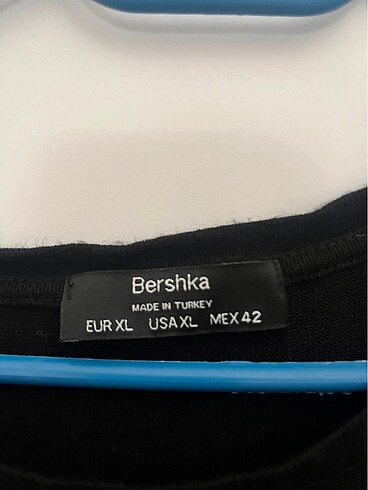 xl Beden siyah Renk Bershka tişört