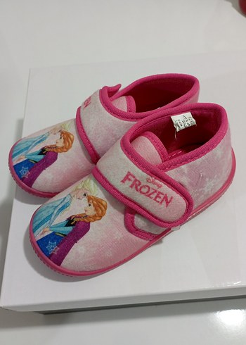 Kız Çocuk Pembe Kaydırmaz Terlik - Görsel 2