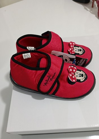 Kız Çocuk Kırmızı Minnie Mouse Ev Terliği - Görsel 2