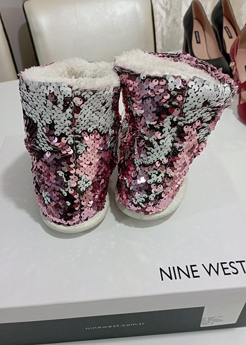 Pullu Yılan Desenli Kız Çocuk Ev Botu - Görsel 3