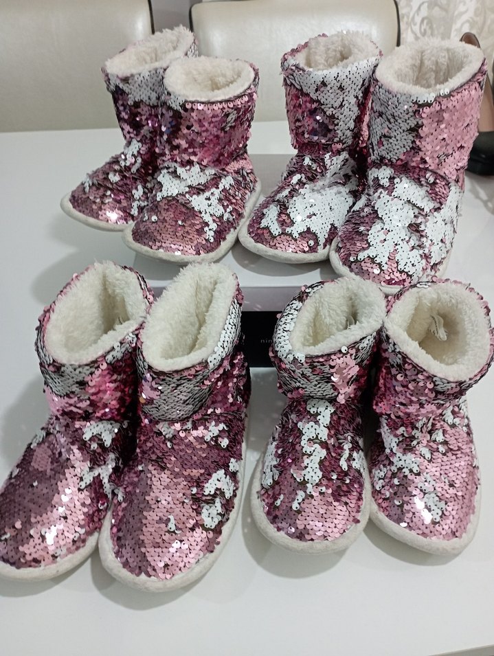 Pullu Yılan Desenli Kız Çocuk Ev Botu - Görsel 4