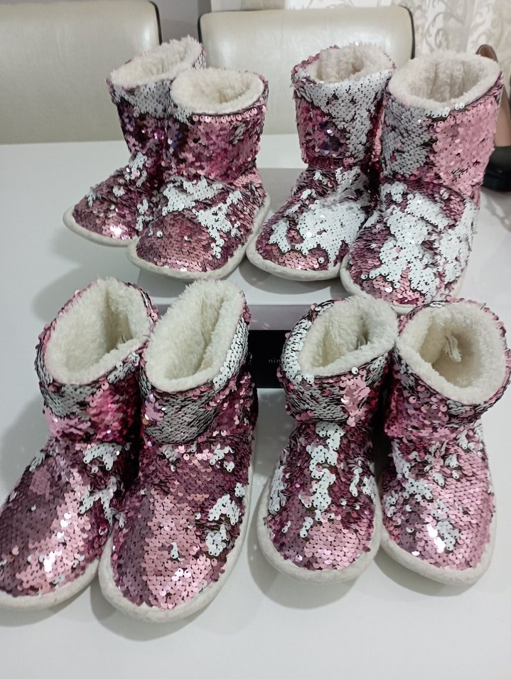 Pullu Yılan Desenli Kız Çocuk Ev Botu - Görsel 5