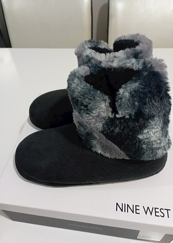 Kızlar için Gri Kürklü Bağlamalı Desenli Sıcak Terlik - Görsel 2