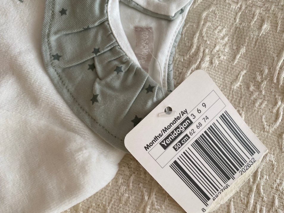 Gri Fırfırlı Beyaz Bebek Tulum - Görsel 2