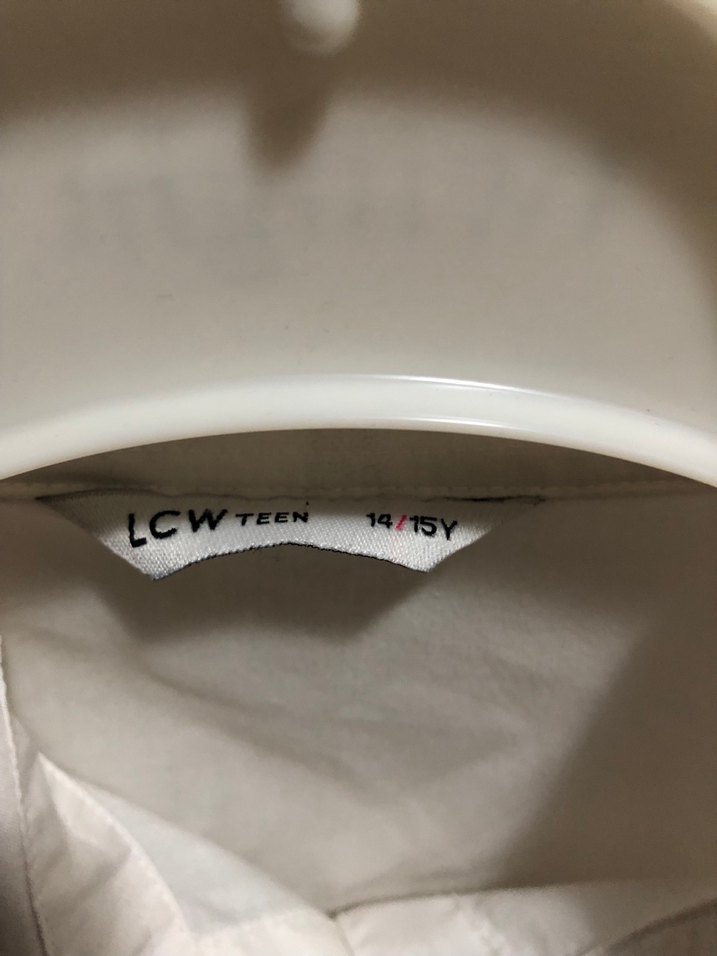 Düğmeli Beyaz Kadın Gömlek - Görsel 3