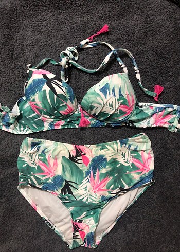 Renkli Çiçekli Kadın Bikini - Görsel 2