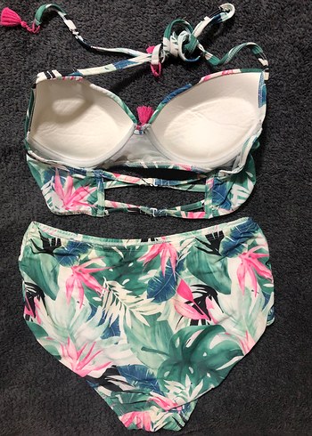 Renkli Çiçekli Kadın Bikini - Görsel 3