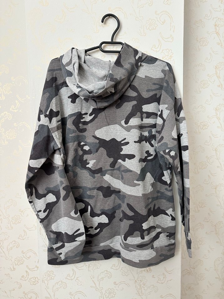 Erkek Çocuk Kamuflaj Desenli Gri Sweatshirt - Görsel 3