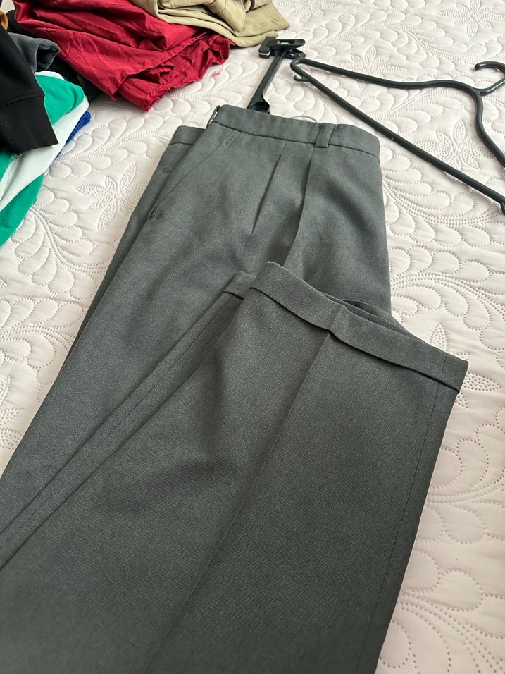 Gri Pliseli Keten Erkek Pantolon - Görsel 3