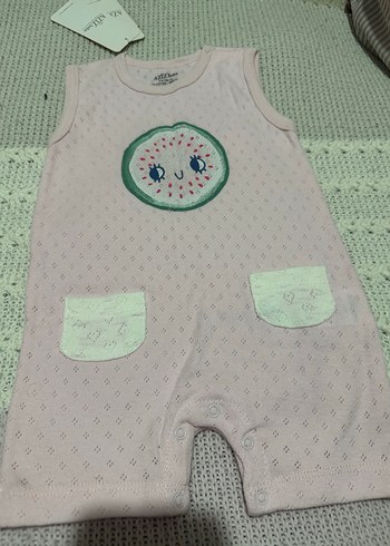 Nakışlı Örgü Pembe Bebek Kısa Tulum