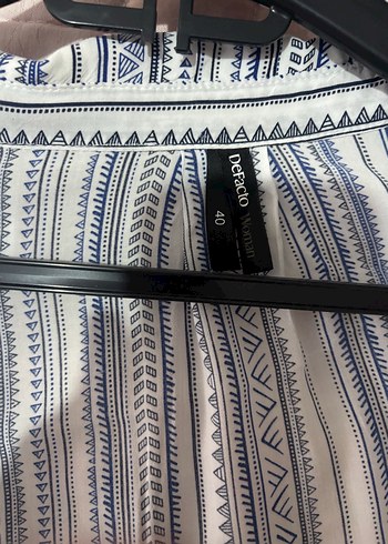 Mavi  Düğmeli V Yaka Uzun Kollu Kadın Gömlek - Görsel 2