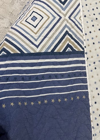 Beyaz yıldızlı  Yatak Örtüsü - Görsel 2