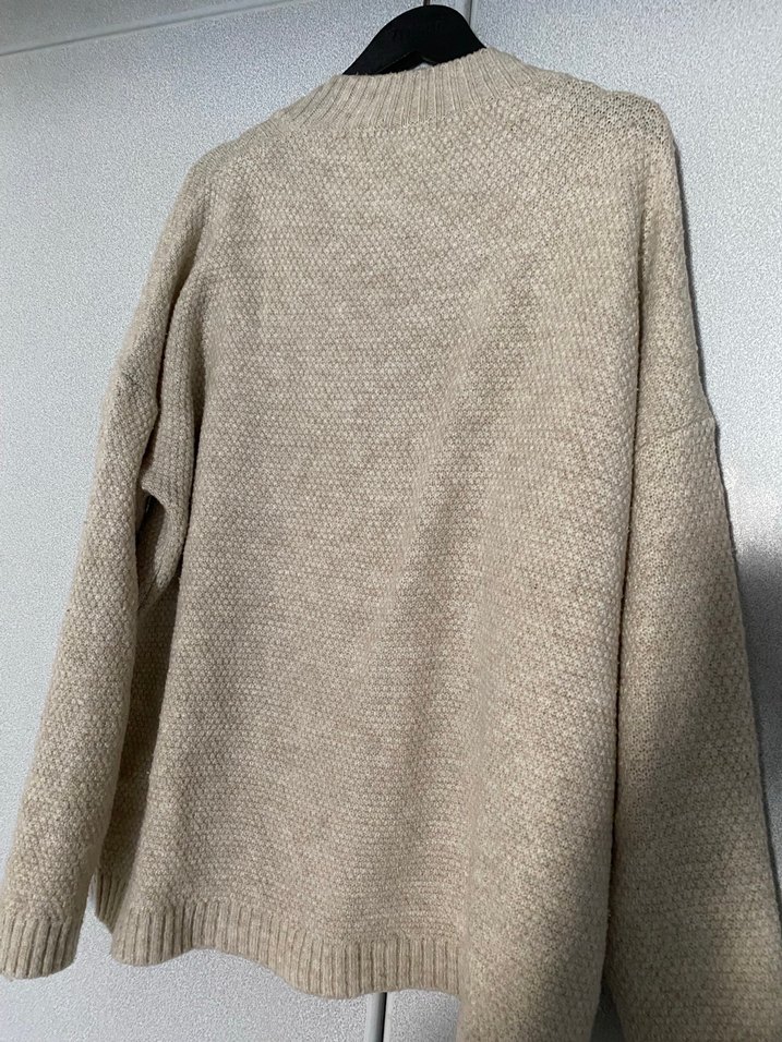 Kadın Bej V Yaka Örgü Kazak - Görsel 2