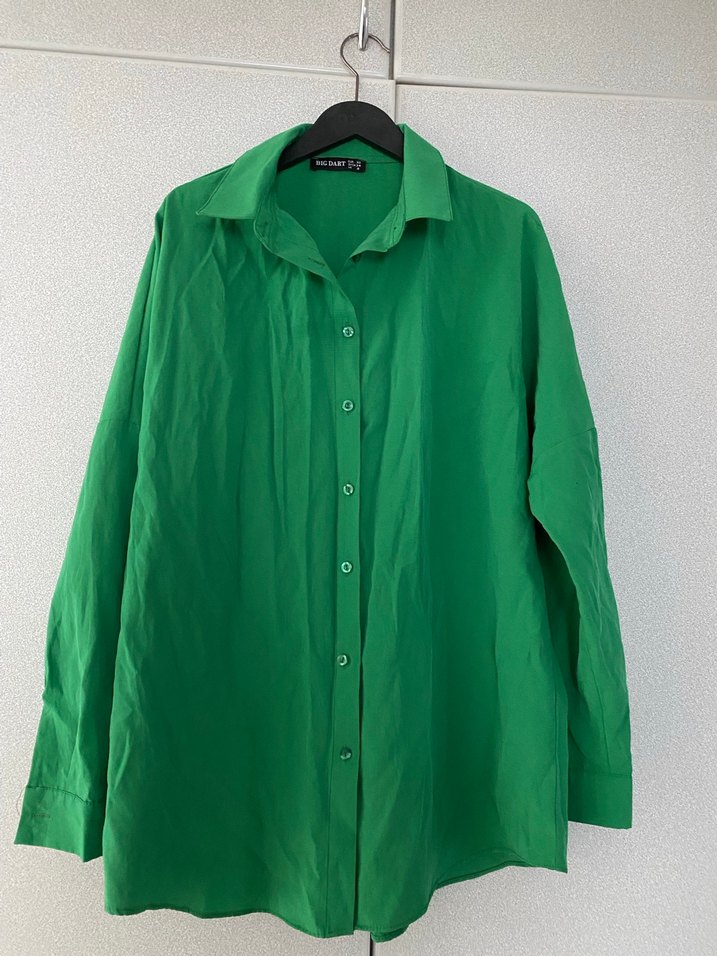 Yeşil Düğmeli Kadın Keten Gömlek - Görsel 2