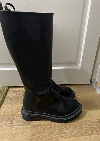 Siyah Kadın Dizüstü Mat Rugan Çizme - Görsel 3